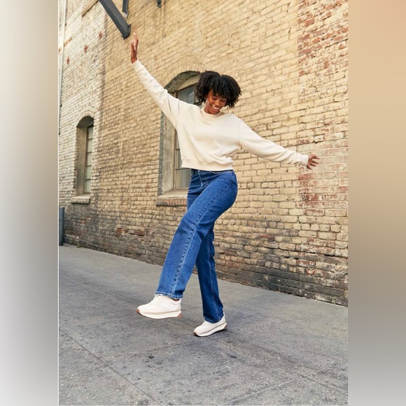 Duer Women's Midweight Performance Denim Loose Straight - Medium Blue - Picture 7 of 7